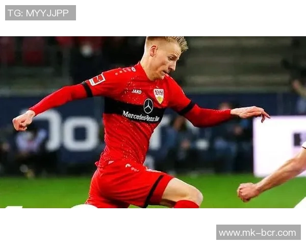 黑山足球新星崛起 攻防两端均展现非凡天赋引关注